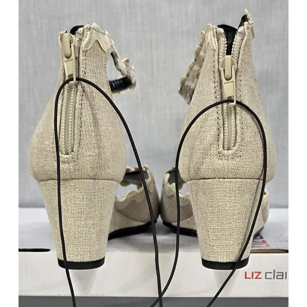 Liz Claiborne Babbler Wedge Sandals Scalloped Ankle Strap Oatmeal Linen 8.5M NEW